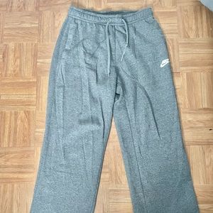 NIKE GREY JOGGERS